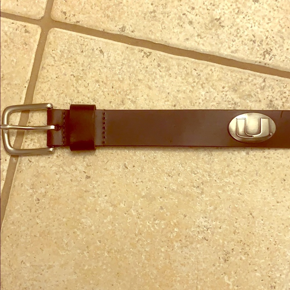 Men’s dark brown belt